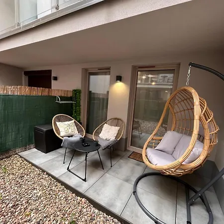 Apartamento Cubicle 22 Garden & Free Parking Cracovia