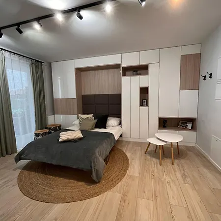 Cubicle 22 Garden & Free Parking Apartment *