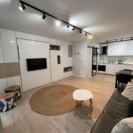 Cubicle 22 Garden & Free Parking * 크라쿠프