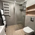 Cubicle 22 Garden & Free Parking *