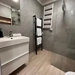 Cubicle 22 Garden & Free Parking *